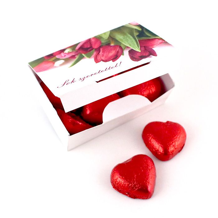 Mini csoki szívek emblémázott dobozban