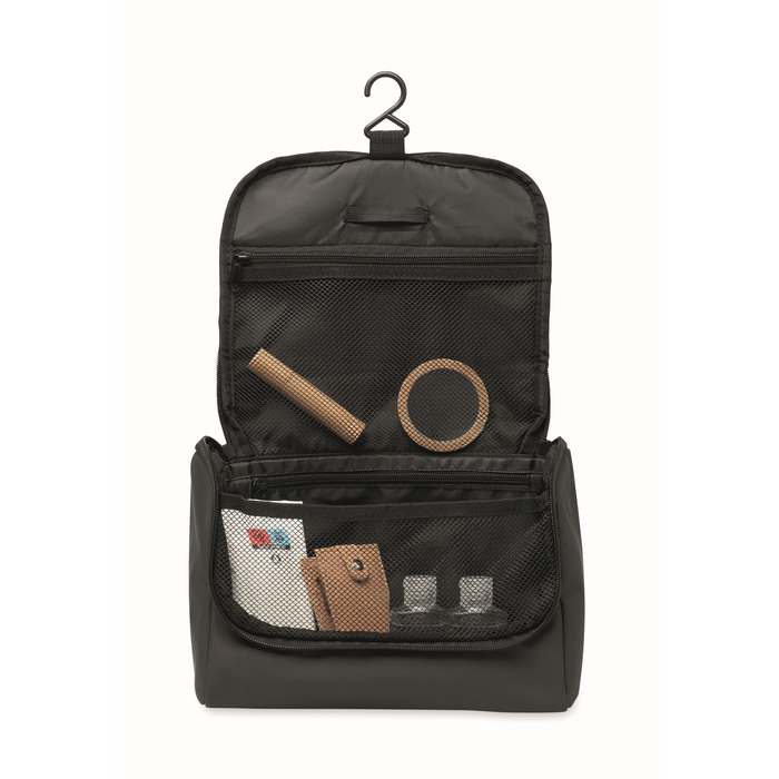 Away Kozmetikai táska PU anyagból, fekete | Reklámajándék, reklámtárgy, céges ajándék, egyedi reklámajándék Reklámajándék | Away Kozmetikai táska PU anyagból, fekete