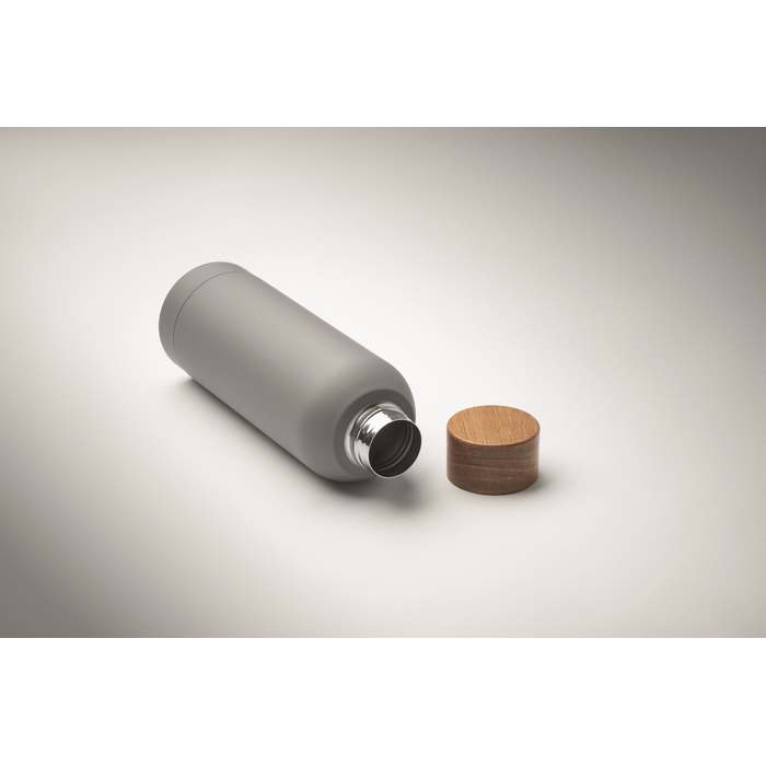 Geiser Szimplafalú palack 700 ml, szürke | Reklámajándék, reklámtárgy, céges ajándék, egyedi reklámajándék Reklámajándék | Geiser Szimplafalú palack 700 ml, szürke