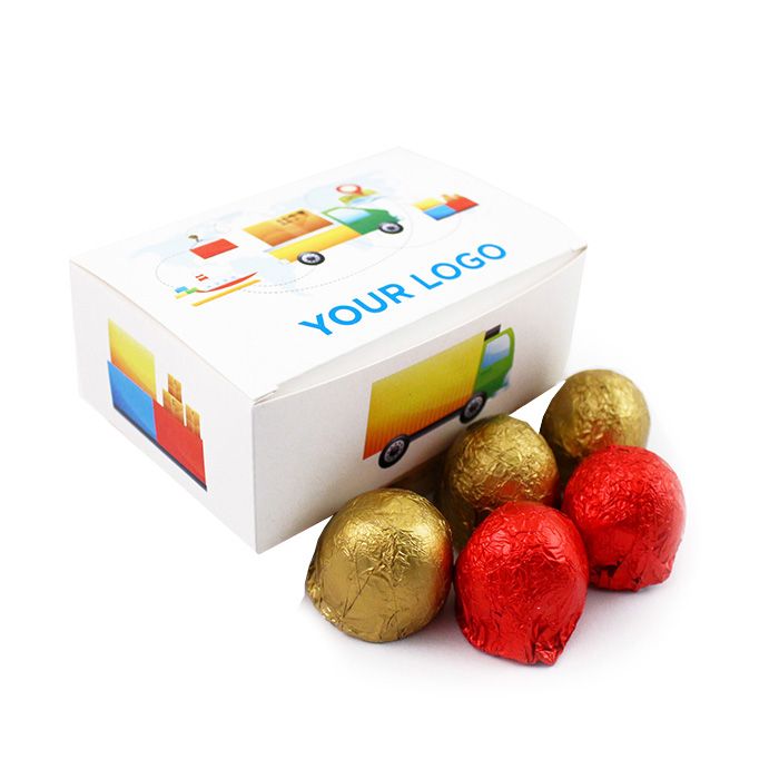 Kreatív Reklámédesség: Marcipán ízű golyó (alkoholos töltelékkel) logózott dobozban